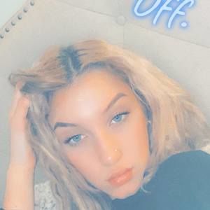 Meet your Posher, Leahh